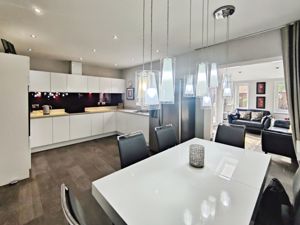 Photo 6- click for photo gallery